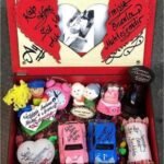 KIRMIZI RESİMLİ AŞK KUTUSU - KİŞİYE ÖZEL YAZI İLE