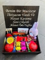 BAYANLARIN EN SEVDİĞİ HEDİYE KOMBİNİ - KİŞİYE ÖZEL YAZILAR İLE