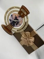 Özel Kutulu Masa Üstü Kişiye Özel Resimli Yazılı Takvimli Saat - Görsel 5