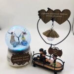 KAR KÜRESİ VE IŞIKLI MASA SÜSÜ