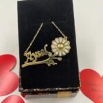 İSİMLİ ÇİÇEKLİ 925 AYAR KOLYE - AŞK SÖZLERİ YANINDA HEDİYE .