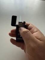 KİŞİYE ÖZEL RESİMLİ TUŞLU ÇİFT REZİDANSLI ÖZEL LAZER KESİM AHŞAP KUTULU ÇAKMAK - Görsel 4