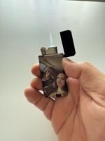 KİŞİYE ÖZEL RESİMLİ TUŞLU ÇİFT REZİDANSLI ÖZEL LAZER KESİM AHŞAP KUTULU ÇAKMAK - Görsel 5