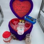 SEVDİKLERİNİZE MOR PRLUŞ KUTU İÇİNDE 8 PARÇA HEDİYELİK SET