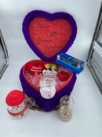 SEVDİKLERİNİZE MOR PRLUŞ KUTU İÇİNDE 8 PARÇA HEDİYELİK SET